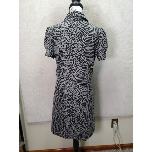 Calvin Klein Sheath Dress Women Size 10 Gray Animal Print Short Sleeve Cowl Neck - Picture 2 of 6